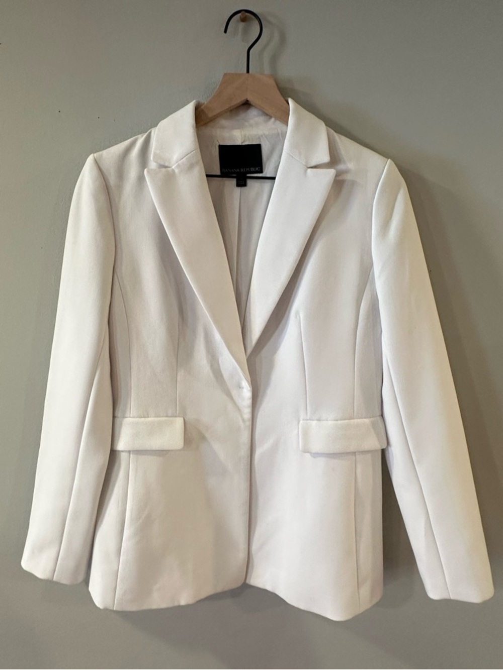 Banana Republic White Single-Button Tailored Blazer